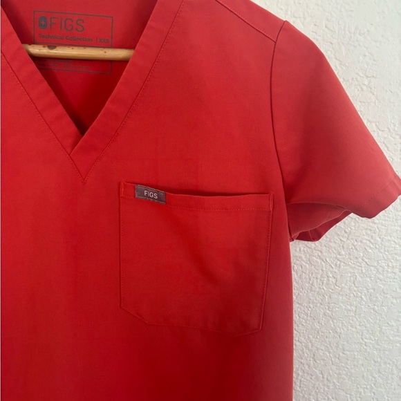 Figs Clay Women's V-Neck Red Short Sleeve Tee Size XXS - Picture 5 of 11